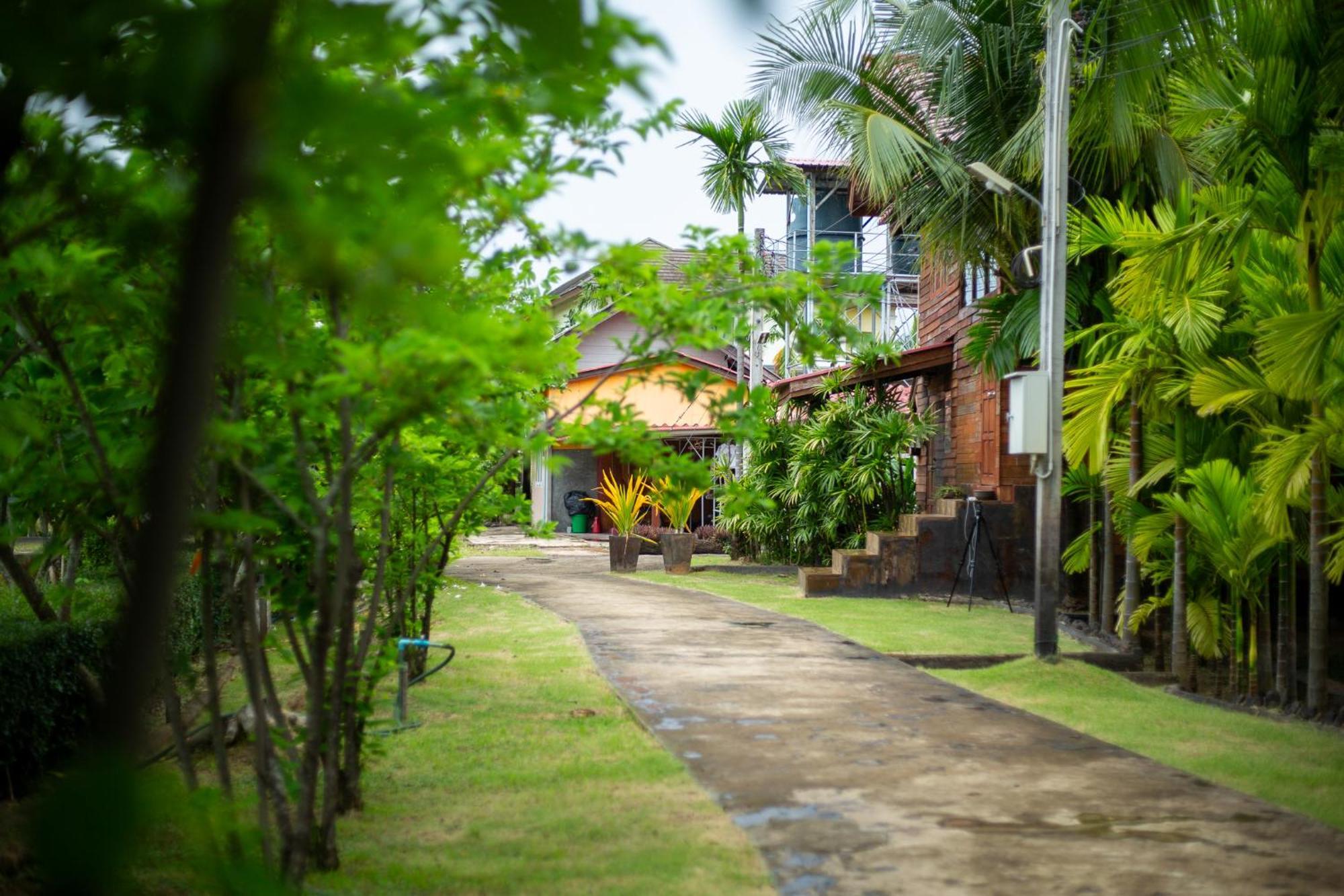 Phanumas Resort Чиангмай Экстерьер фото